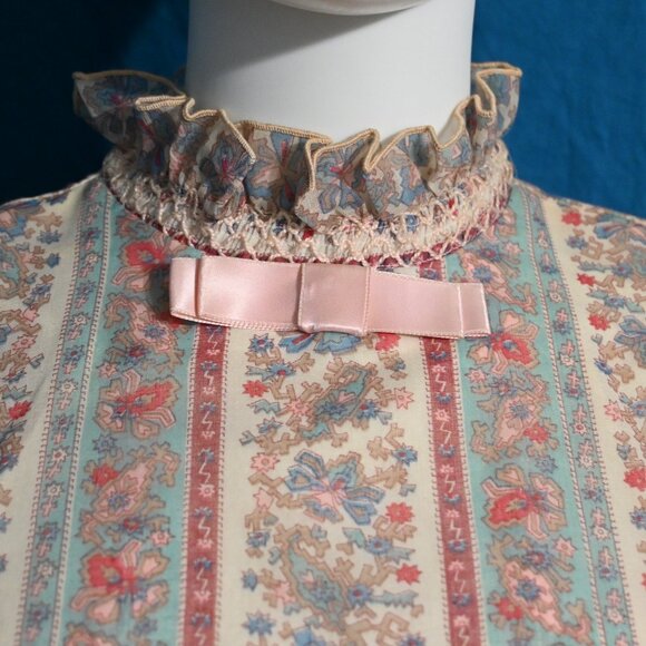 Vintage 1970s Prairie Maxi Dress – Cottagecore Dream - Picture 2 of 10